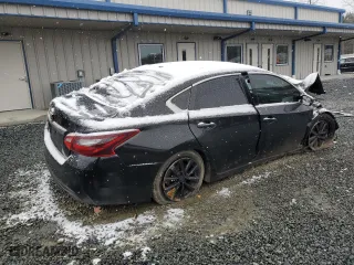 2017 Nissan Altima 2.5 SV with VIN 1N4AL3AP8HC292361, listed as a Copart auction lot 46026305 with 140,330 mi miles and Salvage Title. Bid and sale history available at carsss.com. Image 3.