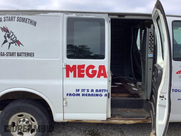 2013 Chevrolet Express Cargo with VIN 1GCZGTCG9D1119386, listed as a IAAI auction lot 42677944 with 370,545 mi miles and . Bid and sale history available at DreamBid. Image 6.