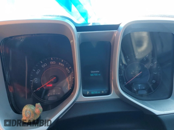 2014 Chevrolet Camaro LT z VIN 2G1FC1E39E9242379, wystawiony jako Copart lot #48046105 z przebiegiem 88 758 mil mil oraz Szkoda całkowita • Salvage title. Historia ofert i sprzedaży dostępna na DreamBid. Obrazek 9.