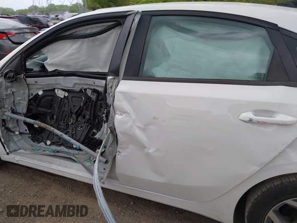 2020 Kia Forte LXS z VIN 3KPF24ADXLE241539, wystawiony jako IAAI lot #42224285 z przebiegiem 115 291 mil mil oraz . Historia ofert i sprzedaży dostępna na DreamBid. Obrazek 15.