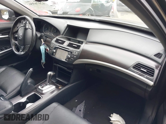 2013 Honda Crosstour EX-L z VIN 5J6TF2H52DL005786, wystawiony jako IAAI lot #42076956 z przebiegiem 87 191 mil mil oraz . Historia ofert i sprzedaży dostępna na DreamBid. Obrazek 5.