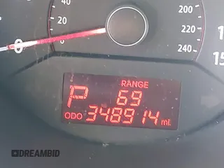 2013 Kia Sorento LX z VIN 5XYKT3A67DG348527, wystawiony jako IAAI lot #41877162 z przebiegiem 348 914 mil mil oraz . Historia ofert i sprzedaży dostępna na DreamBid. Obrazek 15.