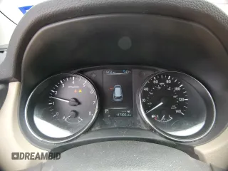 2017 Nissan Rogue SV с VIN 5N1AT2MT3HC790296, выставлен на аукционе Copart как лот 54994365 с пробегом 117 302 миль миль и Списание • Salvage title. История ставок и продаж доступна на DreamBid. Изображение 9.