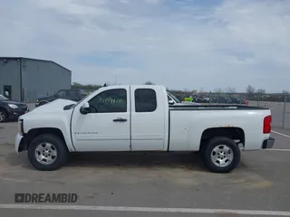 2011 Chevrolet Silverado 1500 LT with VIN 1GCRCSE01BZ461967, listed as a IAAI auction lot 42014470 with 122,903 mi miles and . Bid and sale history available at DreamBid. Image 15.