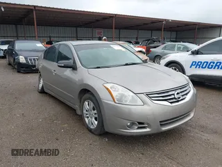 2012 Nissan Altima S z VIN 1N4AL2AP2CN487640, wystawiony jako IAAI lot #42152160 z przebiegiem 175 579 mil mil oraz . Historia ofert i sprzedaży dostępna na DreamBid. Obrazek 1.