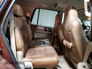 2006 Ford Expedition Eddie Bauer z VIN 1FMFU18526LA70493, wystawiony jako Copart lot #57306655 z przebiegiem 136 687 mil mil oraz Szkody całkowita. Historia ofert i sprzedaży dostępna na DreamBid. Obrazek 11.