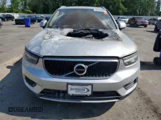 2019 Volvo XC40 Momentum с VIN YV4162UKXK2060334, выставлен на аукционе Copart как лот 55157335 с пробегом Не указан миль и Списание • Salvage title. История ставок и продаж доступна на DreamBid. Изображение 5.