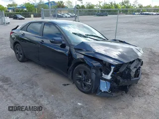 2023 Hyundai Elantra Blue z VIN KMHLM4AJ8PU043144, wystawiony jako IAAI lot #42357892 z przebiegiem 46 026 mil mil oraz . Historia ofert i sprzedaży dostępna na DreamBid. Obrazek 1.