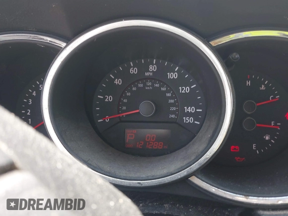 2011 Kia Sorento LX with VIN 5XYKTCA19BG008104, listed as a IAAI auction lot 42250877 with 121,288 mi miles and . Bid and sale history available at DreamBid. Image 7.