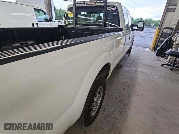 2014 Ford F-250 XL z VIN 1FT7X2A68EEB73610, wystawiony jako IAAI lot #42853124 z przebiegiem 150 899 mil mil oraz . Historia ofert i sprzedaży dostępna na DreamBid. Obrazek 26.