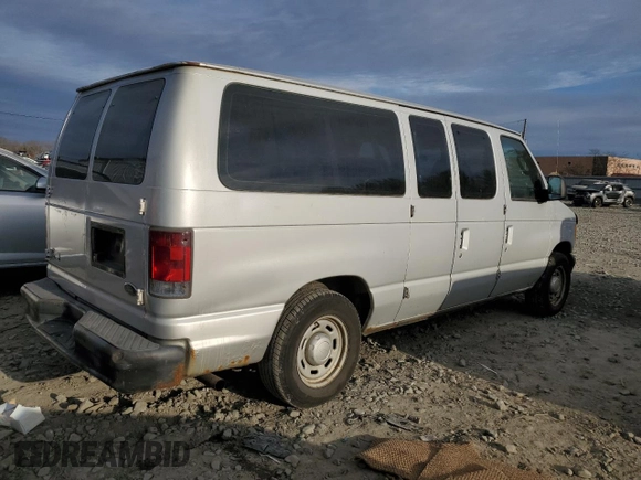 2004 Ford Econoline Passenger XL with VIN 1FMRE11W54HB15178, listed as a Copart auction lot 83088104 with 248,516 mi miles and Salvage Title. Bid and sale history available at DreamBid. Image 3.