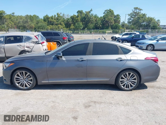 2015 Hyundai Genesis 5.0L with VIN KMHGN4JF4FU024633, listed as a IAAI auction lot 42187544 with 185,178 mi miles. Bid and sale history available at carsss.com. Image 14.