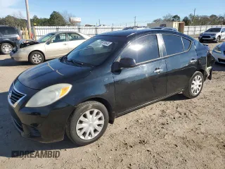2014 Nissan Versa S with VIN 3N1CN7AP2EK451162, listed as a Copart auction lot 89150645 with 116,321 mi miles and Salvage Title. Bid and sale history available at carsss.com. Image 1.
