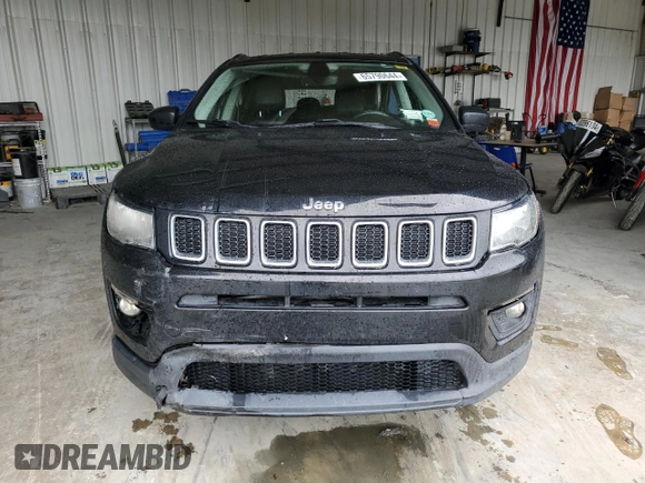 2019 Jeep Compass Latitude z VIN 3C4NJDBB0KT656083, wystawiony jako Copart lot #65790644 z przebiegiem Nie podano mil oraz Nie do naprawy • Non repairable. Historia ofert i sprzedaży dostępna na DreamBid. Obrazek 5.