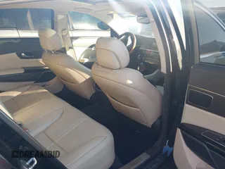 2015 Kia K900 Premium with VIN KNALU4D47F6025048, listed as a IAAI auction lot 41234546 with 122,577 mi miles. Bid and sale history available at carsss.com. Image 8.