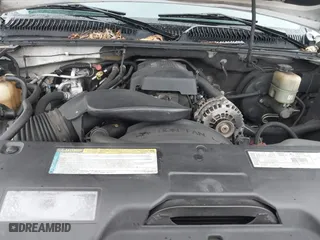 2000 Chevrolet Suburban LS with VIN 3GNEC16T3YG209560, listed as a IAAI auction lot 41551486 with 264,290 mi miles. Bid and sale history available at carsss.com. Image 10.