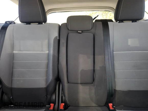 2015 Ford Escape SE with VIN 1FMCU9GX7FUC39020, listed as a Copart auction lot 55153995 with 136,500 mi miles and Clean Title. Bid and sale history available at carsss.com. Image 10.