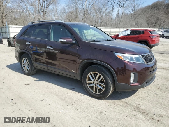 2014 Kia Sorento LX with VIN 5XYKTDA79EG501490, listed as a Copart auction lot 48821225 with 85,941 mi miles and Clean Title. Bid and sale history available at carsss.com. Image 4.