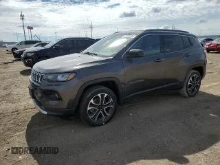 2024 Jeep Compass Limited z VIN 3C4NJDCN1RT602861, wystawiony jako Copart lot #55702605 z przebiegiem 15 029 mil mil oraz Szkoda całkowita • Salvage title. Historia ofert i sprzedaży dostępna na DreamBid. Obrazek 1.