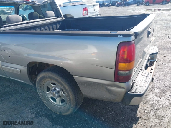 1999 Chevrolet Silverado 1500 LS with VIN 2GCEC19T0X1205414, listed as a IAAI auction lot 41971238 with 208,712 mi miles. Bid and sale history available at carsss.com. Image 13.