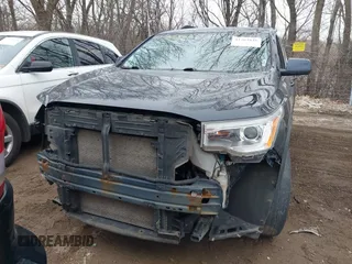 2017 GMC Acadia SLE z VIN 1GKKNSLS3HZ285162, wystawiony jako IAAI lot #41563848 z przebiegiem 122 498 mil mil oraz . Historia ofert i sprzedaży dostępna na DreamBid. Obrazek 13.