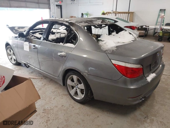 2008 BMW 5 Series 528xi with VIN WBANV13558CZ50771, listed as a IAAI auction lot 41380149 with 1 mi miles. Bid and sale history available at carsss.com. Image 3.