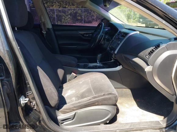 2013 Nissan Altima 3.5 SL with VIN 1N4BL3AP0DC213375, listed as a IAAI auction lot 41796421 with 196,043 mi miles. Bid and sale history available at carsss.com. Image 5.