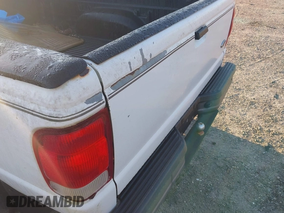 2000 Ford Ranger XL with VIN 1FTYR10VXYTA44706, listed as a IAAI auction lot 41783769 with 176,375 mi miles. Bid and sale history available at carsss.com. Image 12.