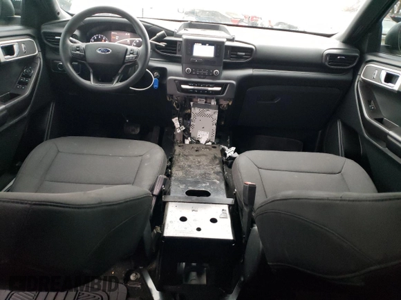 2021 Ford Police Interceptor Utility z VIN 1FM5K8AB8MGB24525, wystawiony jako Copart lot #84195304 z przebiegiem 49 447 mil mil oraz Szkody całkowita. Historia ofert i sprzedaży dostępna na DreamBid. Obrazek 8.
