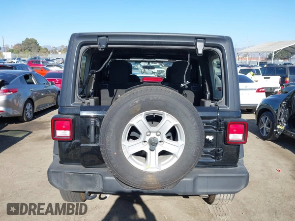 2022 Jeep Wrangler Unlimited Sport S with VIN 1C4HJXDN8NW263081, listed as a IAAI auction lot 41113466 with 34,238 mi miles. Bid and sale history available at carsss.com. Image 17.