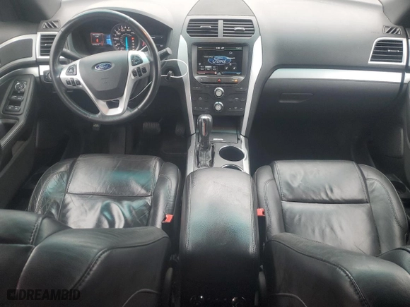 2014 Ford Explorer XLT with VIN 1FM5K8D82EGA97498, listed as a Copart auction lot 85325624 with NaN miles and Salvage Title. Bid and sale history available at carsss.com. Image 8.