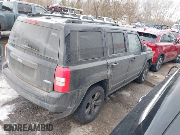 2015 Jeep Patriot High Altitude with VIN 1C4NJRFB0FD272338, listed as a IAAI auction lot 41448363 with 131,170 mi miles and . Bid and sale history available at carsss.com. Image 4.
