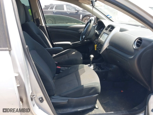 2019 Nissan Versa Sedan SV with VIN 3N1CN7AP0KL840680, listed as a IAAI auction lot 42000821 with 95,875 mi miles. Bid and sale history available at carsss.com. Image 5.