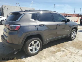 2024 Jeep Compass Latitude with VIN 3C4NJDBN2RT586672, listed as a Copart auction lot 50778295 with 8,434 mi miles and Salvage Title. Bid and sale history available at carsss.com. Image 3.