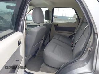 2009 Ford Escape XLT with VIN 1FMCU03G59KB04202, listed as a IAAI auction lot 41919819 with 111,730 mi miles. Bid and sale history available at carsss.com. Image 8.