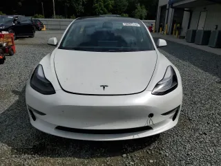 2023 Tesla Model 3 z VIN 5YJ3E1EA0PF452595, wystawiony jako Copart lot #58491175 z przebiegiem 40 288 mil mil oraz Szkoda całkowita • Salvage title. Historia ofert i sprzedaży dostępna na DreamBid. Obrazek 5.