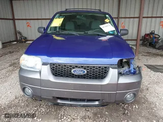 2006 Ford Escape XLT with VIN 1FMYU03166KC05651, listed as a IAAI auction lot 41799174 with 114,594 mi miles. Bid and sale history available at carsss.com. Image 12.