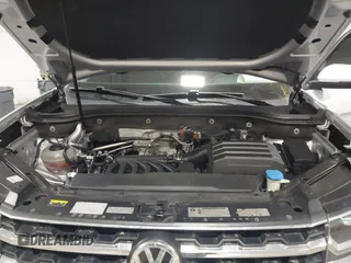 2018 Volkswagen Atlas 3.6L V6 SEL with VIN 1V2MR2CA5JC521172, listed as a IAAI auction lot 41957029 with 108,439 mi miles. Bid and sale history available at carsss.com. Image 10.