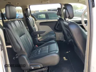 2011 Chrysler Town & Country Touring L with VIN 2A4RR8DG6BR796596, listed as a Copart auction lot 66468534 with 170,479 mi miles and Clean Title. Bid and sale history available at DreamBid. Image 10.