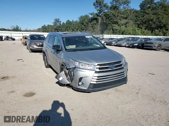 2018 Toyota Highlander Hybrid XLE with VIN 5TDJGRFH9JS045034, listed as a Copart auction lot 81771394 with 106,504 mi miles and Salvage title. Bid and sale history available at DreamBid. Image 12.