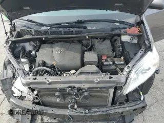 2020 Toyota Sienna XLE Auto Access Seat with VIN 5TDYZ3DC4LS039447, listed as a Copart auction lot 53997095 with 71,998 mi miles and Clean Title. Bid and sale history available at DreamBid. Image 12.