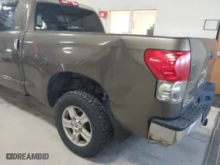 2007 Toyota Tundra SR5 with VIN 5TFBT54137X006800, listed as a IAAI auction lot 42061641 with 186,139 mi miles. Bid and sale history available at carsss.com. Image 6.