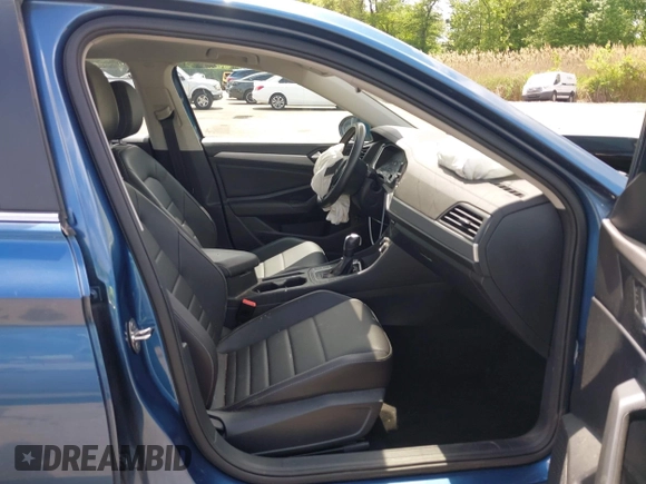 2021 Volkswagen Jetta S z VIN 3VWC57BU6MM046066, wystawiony jako IAAI lot #42199064 z przebiegiem 86 394 mil mil oraz . Historia ofert i sprzedaży dostępna na DreamBid. Obrazek 5.