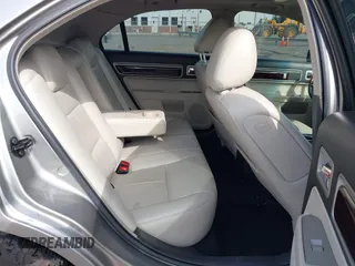2009 Lincoln MKZ z VIN 3LNHM26T39R612027, wystawiony jako IAAI lot #42286784 z przebiegiem 1 088 138 mil mil oraz . Historia ofert i sprzedaży dostępna na DreamBid. Obrazek 8.