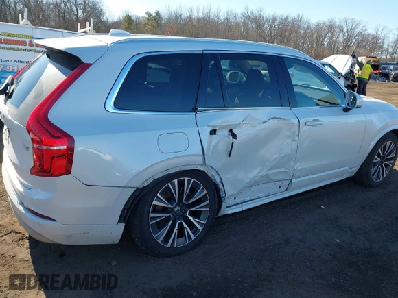 2022 Volvo XC90 Momentum with VIN YV4102PK2N1863761, listed as a IAAI auction lot 41430040 with 29,141 mi miles. Bid and sale history available at carsss.com. Image 17.