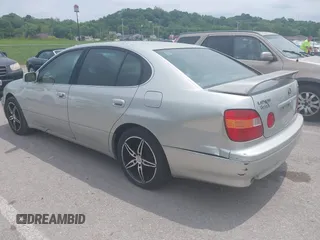 2000 Lexus GS 300 z VIN JT8BD68S3Y0107138, wystawiony jako IAAI lot #42305189 z przebiegiem 265 849 mil mil oraz . Historia ofert i sprzedaży dostępna na DreamBid. Obrazek 3.
