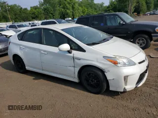 2015 Toyota Prius Four z VIN JTDKN3DU1F0452024, wystawiony jako Copart lot #60981445 z przebiegiem 194 880 mil mil oraz Czysty tytuł • Clean title. Historia ofert i sprzedaży dostępna na DreamBid. Obrazek 4.