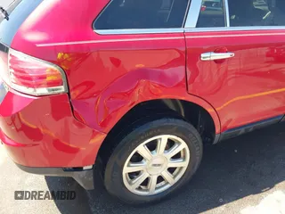 2010 Lincoln MKX with VIN 2LMDJ6JC6ABJ13039, listed as a IAAI auction lot 42044746 with 166,034 mi miles. Bid and sale history available at carsss.com. Image 18.