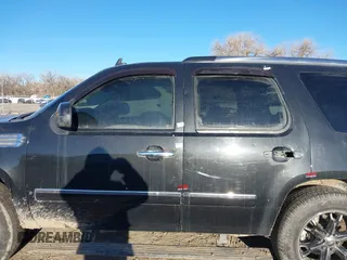 2013 GMC Yukon Denali with VIN 1GKS2EEF7DR310276, listed as a IAAI auction lot 41432983 with 243,119 mi miles. Bid and sale history available at carsss.com. Image 6.