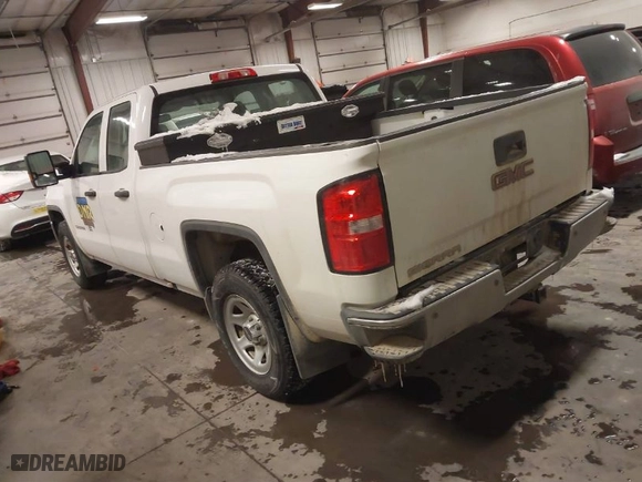 2016 GMC Sierra 1500 with VIN 1GTV2LEC8GZ232601, listed as a IAAI auction lot 41572365 with 130,597 mi miles. Bid and sale history available at carsss.com. Image 3.